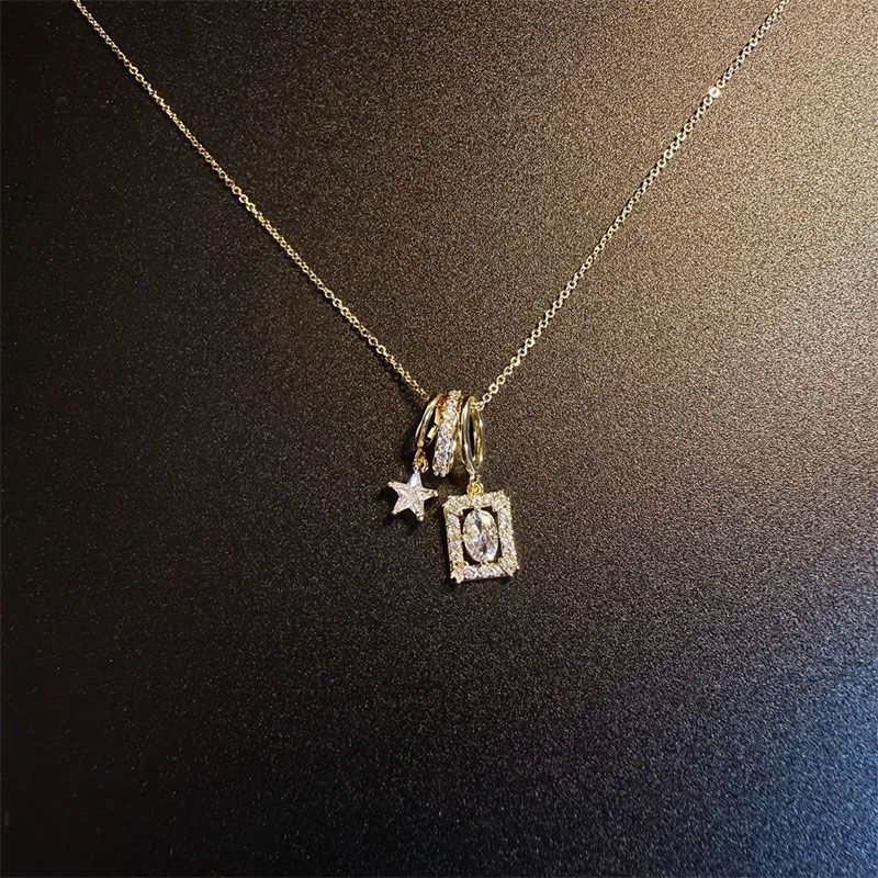 Vintage Retro Necklace ดีไซน์ลูกคู่ดาวบนกระดูกไหปลาร้า สไตล์คลาสสิก