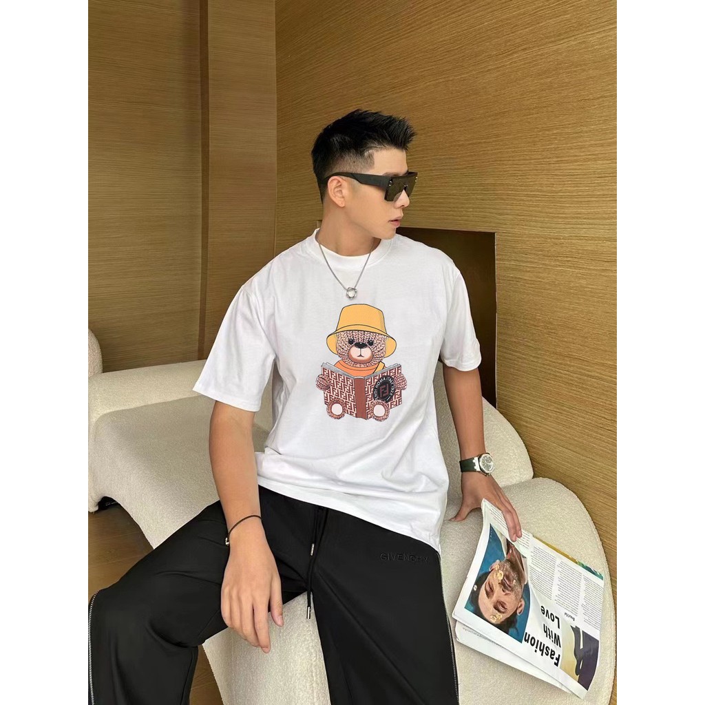 เสื้อยืดแขนสั้น Fendi ต้นฤดูใบไม้ผลิ ออกแบบสำหรับทั้งผู้ชายและผู้หญิง