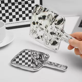 [ใหม่] Liquid Shape Square Mirror Mini Hand-Held Desktop Cosmetic Portable Makeup Mirror Travel Retro Style Beauty Mirror For Handbag [TH]