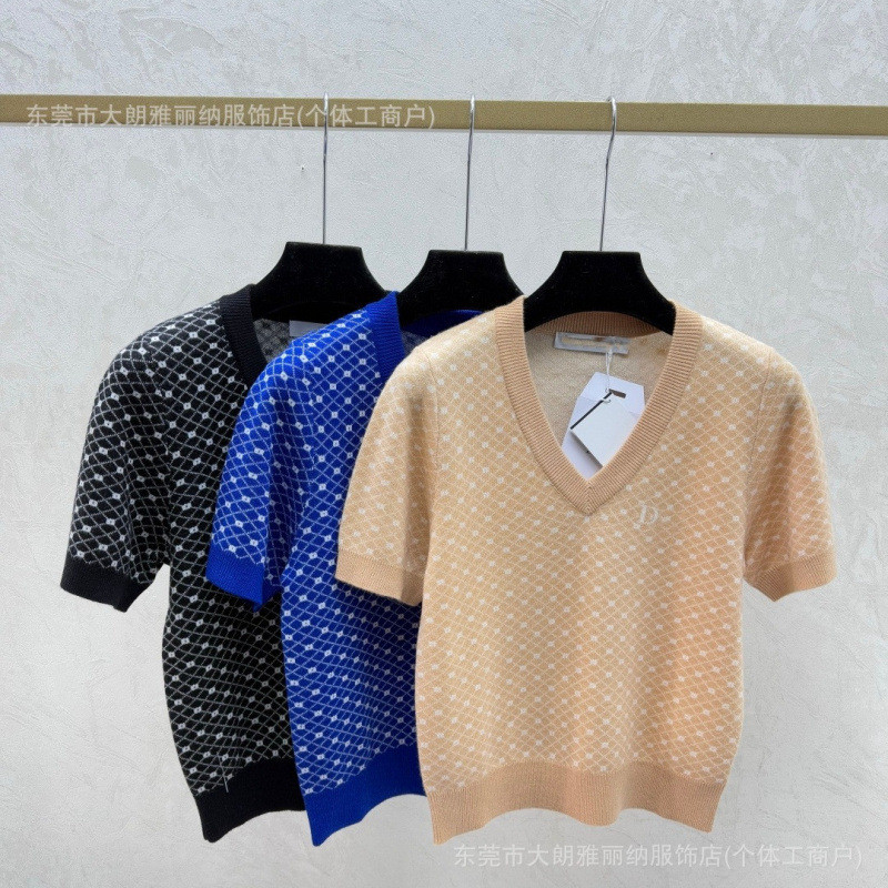 QK0D D**r  26Early Spring New Contrast color diamond pattern V Knitted short-sleeve shirt