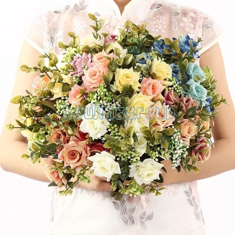 บ้านสวนตกแต่งงานแต่งงานด้วยดอกกุหลาบประดิษฐ์ผ้าไหม ดอกโบตั๋น กุหลาบประดิษฐ์สไตล์ย้อนยุค