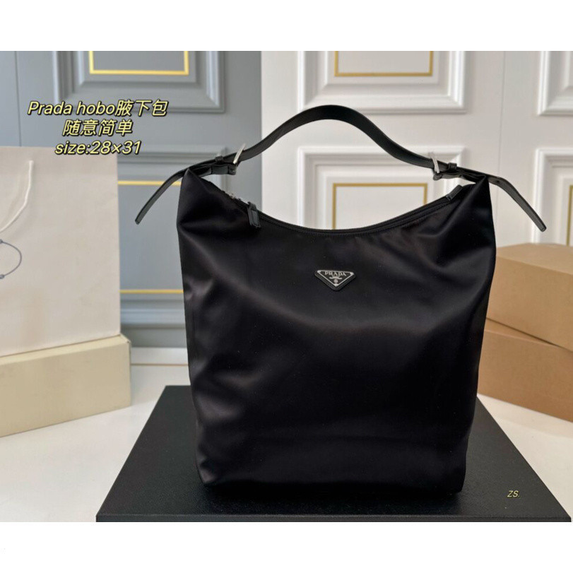 [กล่องของขวัญ] แฟชั่น PRADA hobo กระเป๋าถังคุณภาพสูงไนลอนลำลองกีฬาผู้หญิงกระเป๋าสะพาย