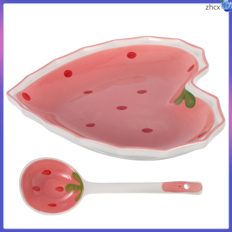 1เซ็ตชามสตรอเบอร์รี่: รูปหัวใจจานขนมเซรามิกชามขนมพร้อมช้อนน่ารักผลไม้อาหารเรียกน้ําย่อยเสิร์ฟซูชิจาน
