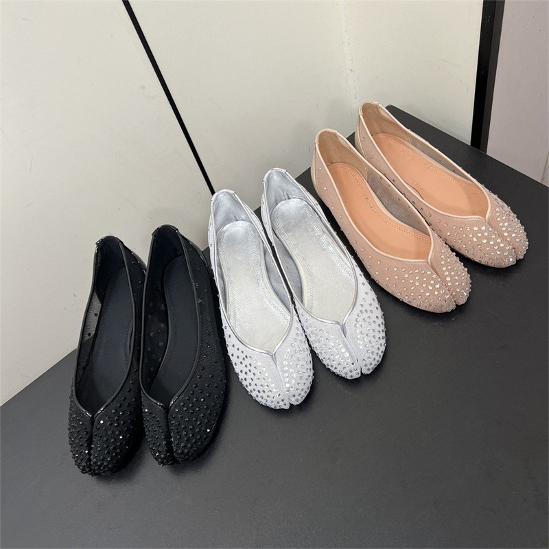 SPN6 MM6 tabi Women's split-toe ballet shoes25New mesh rhinestone flat shoes with red soles and crys