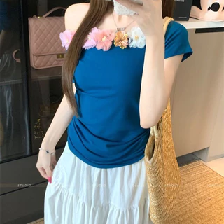 เสื้อผ้าผู้หญิงฤดูร้อนใหม่ ออกแบบสไตล์แฟชั่นฝรั่งเศส กระโปรงหยิกเอวอ่อนโยน ไหล่เปิด สลิม핏