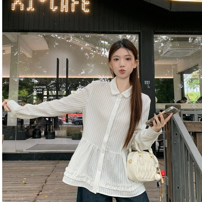 w714 เสื้อเชิ้ตสตรีลายทางสีขาว แขนยาว ปกคอสไตล์ลายหูฉลาม รูปที่ 6
