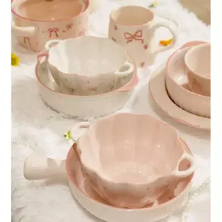 ชุดถ้วยจาน ลายโบว์ ลายน่ารักมีสองสีโบว์ขาวและโบว์ชมพู