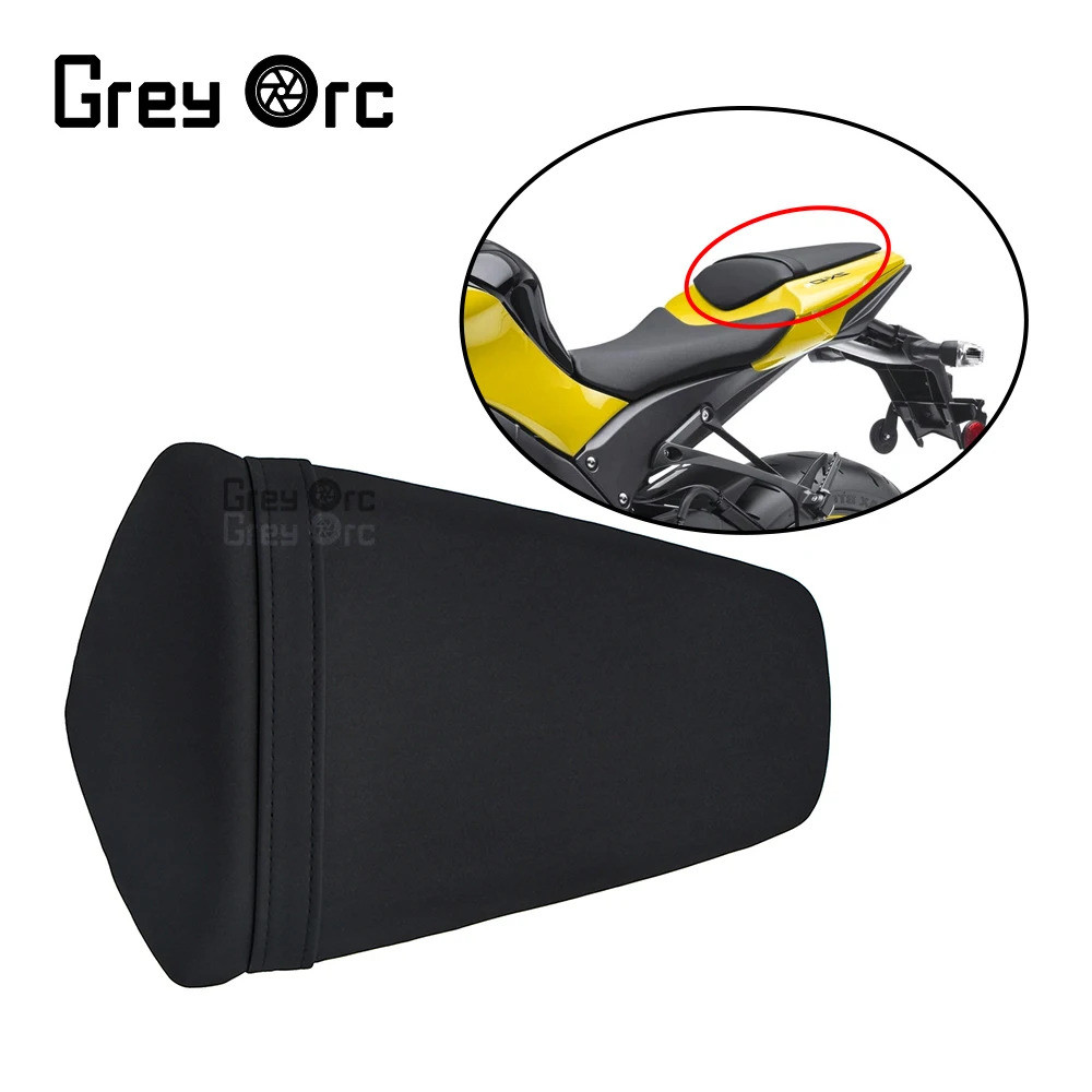 รถจักรยานยนต์สีดําที่นั่งด้านหลัง Pillion ผู้โดยสารที่นั่งด้านหลัง Assy สําหรับ Kawasaki ZX 10R 2011