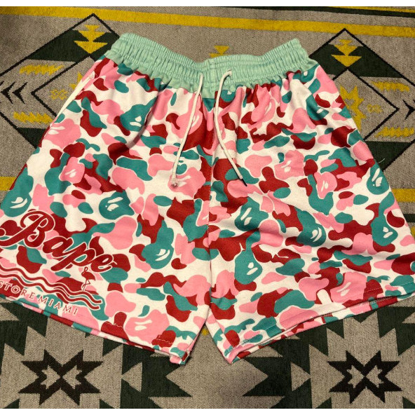 กางเกงขาสั้นลายพราง Bape
