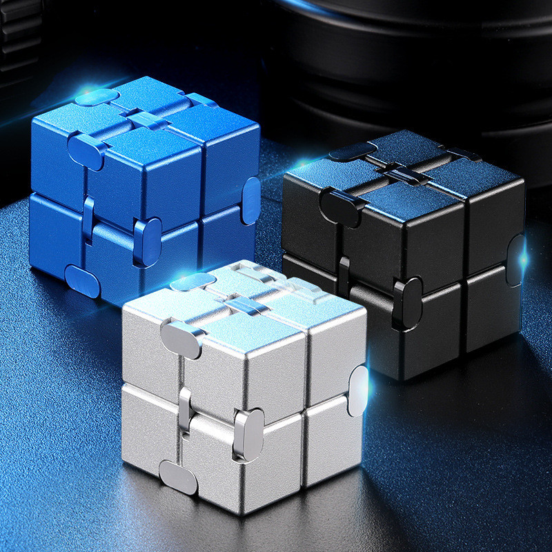 [พรีเมี่ยม] Infinite Rubiks Cube Decompression Fidget Spinner โลหะปริศนา Rubiks Cube EDC Decompression ของขวัญสร้างสรรค์เด็กของขวัญนักเรียนเยาวชน