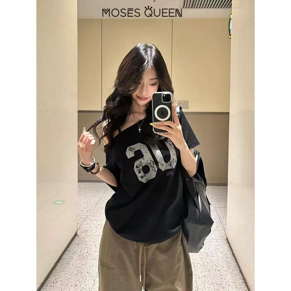 MOSESQUEEN มอสส์ ราชินี สีดำปิดไหล่แขนสั้น พิมพ์ดิจิตอล สำหรับผู้หญิง สไตล์สบายๆ สวมใส่ง่ายทุกวัน #63508