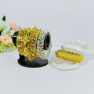 กำไลประดับชุดไทยโบราณ ดีไซน์ฉลุลวดลายสวยงาม มีหลายไซส์หลายสี
