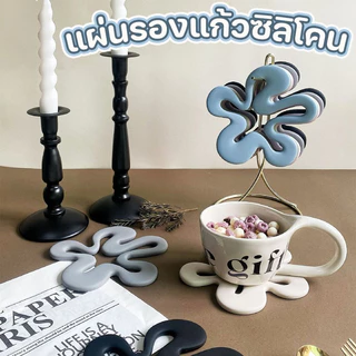 COD แผ่นรองแก้วซิลิโคนกันความร้อน รูปดอกไม้ การออกแบบลวดลายกลวง ทนความร้อนสูง ปกป้องพื้นโต๊ะ สไตล์ Ins
