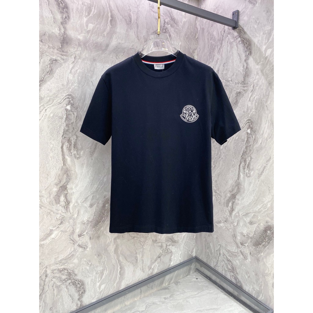เสื้อยืดแขนสั้น Moncler ใหม่สำหรับต้นฤดูใบไม้ผลิ ออกแบบเคาน์เตอร์รอบคอด้วยสไตล์วิสUAL กีฬา เหมาะสำหร