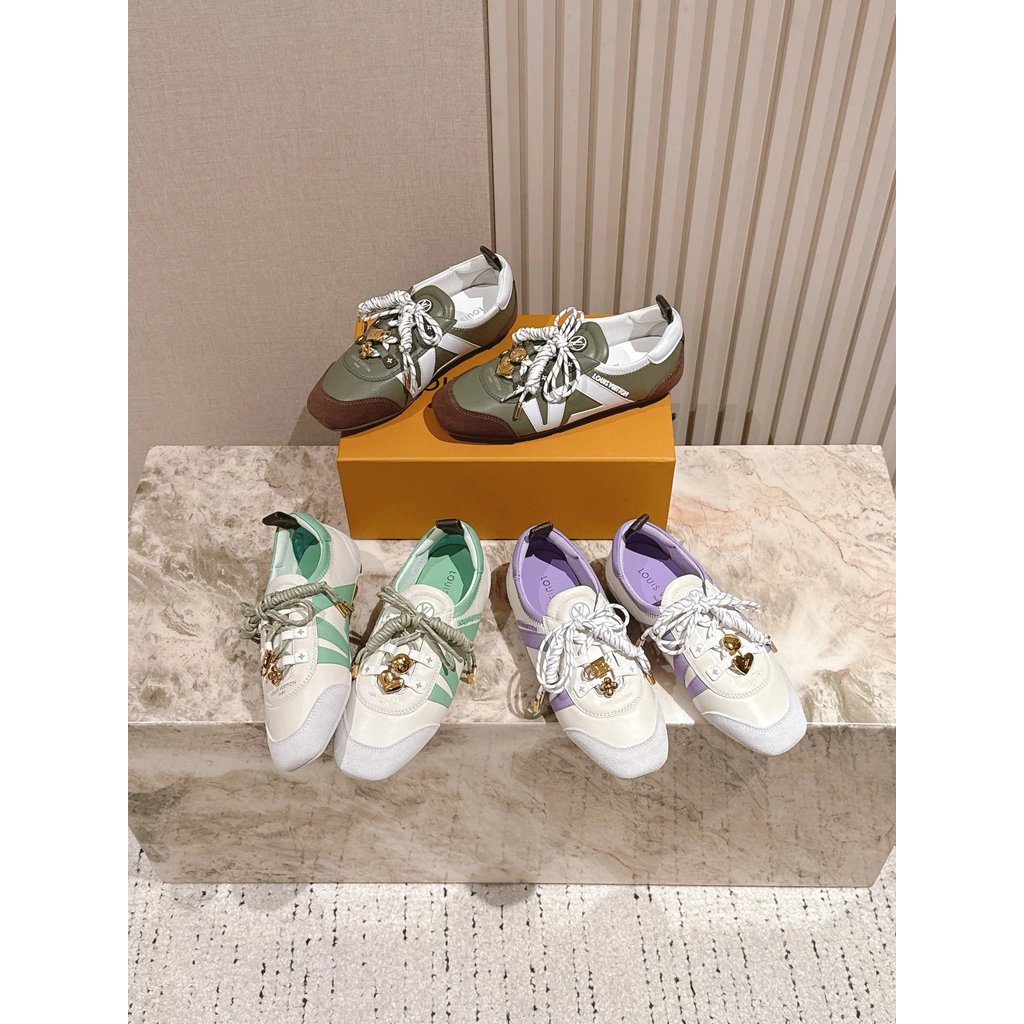 Lv Donkey รองเท้ามือสอง สไตล์ Retro Ballet Training Shoes จากแบรนด์ Sneakerina ใส่สบาย เหมาะสำหรับผู