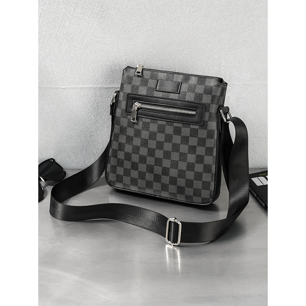 กระเป๋าสะพายไหล่ผู้ชายธุรกิจใหม่ Street Wear All-Match Mens Bag Messenger Bag Street Trend Messenger