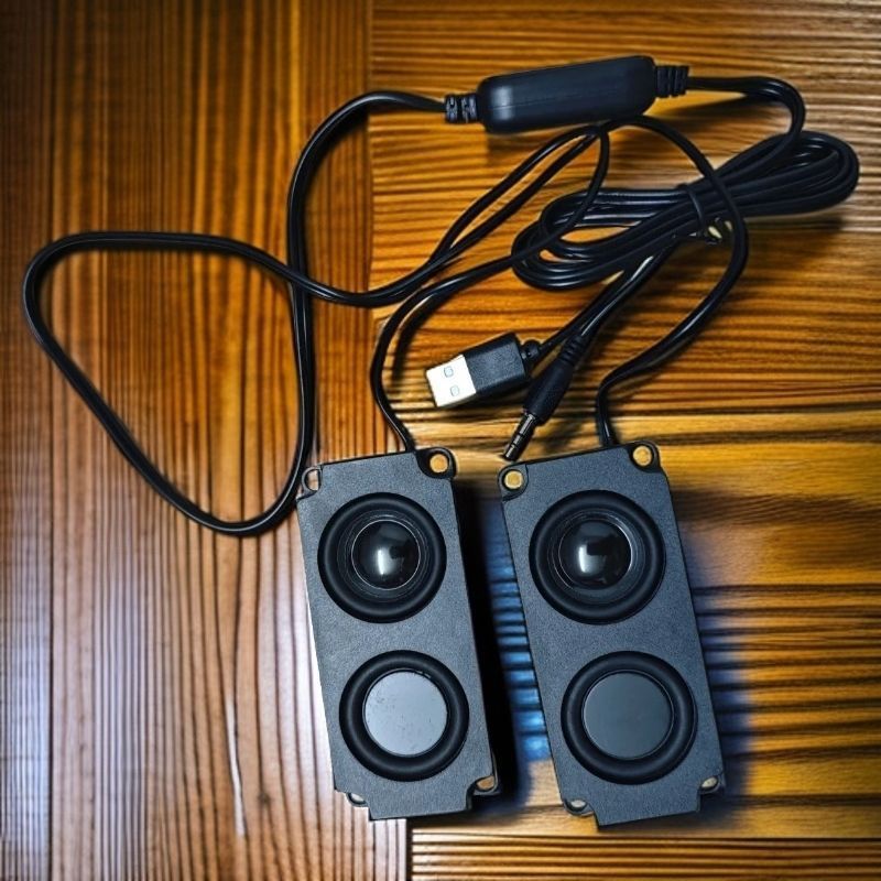 #发烧友大音量音箱改装超重低音炮USB台式电脑小音响DIY小喇叭6瓦发烧友大音量音箱改装超重低音炮USB台式电脑小音响DIY小喇叭6瓦@