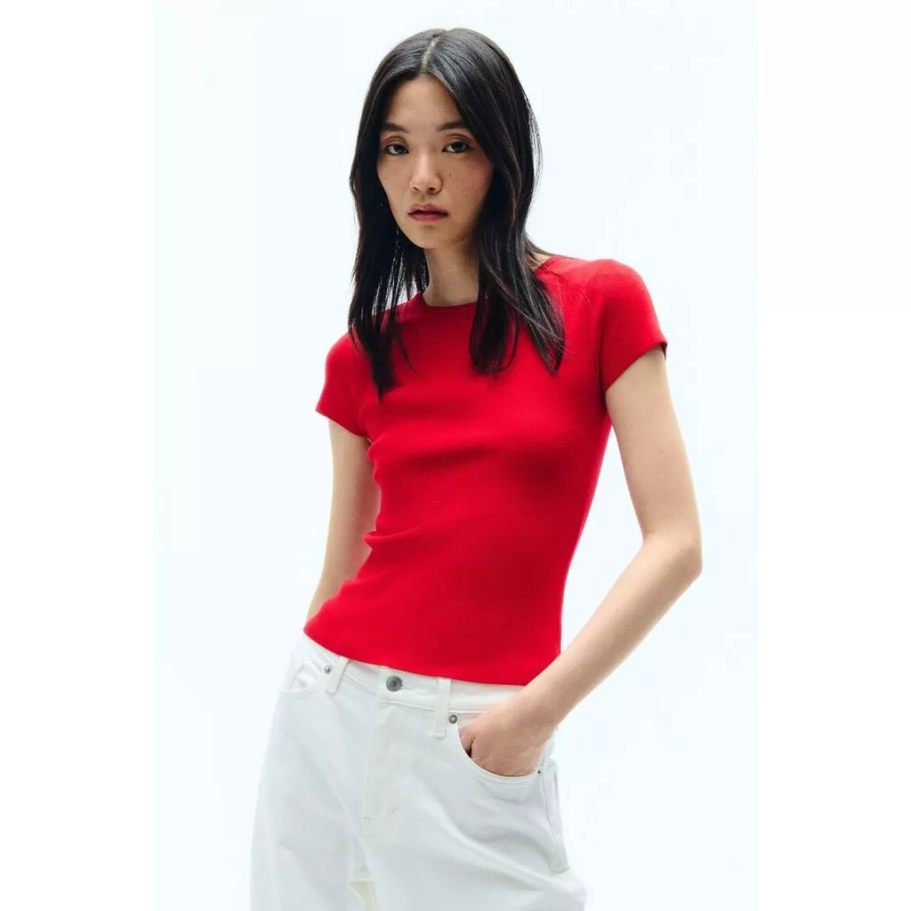 H&M(เอชแอนด์เอ็ม) เสื้อยืดผ้าถักเนื้อละเอียด Women Fine-knit T-shirt 1322347_1