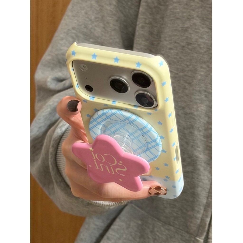 เคสแม่เหล็กน่ารัก Hard Shell Matte Slim Fit ป้องกันเลนส์ครึ่งห่อการ์ตูนสีเหลือง Blue Star Polka Dot สําหรับ IPhone 17 Pro Max 16 Pro 15 14 Pro – โปรปัง
