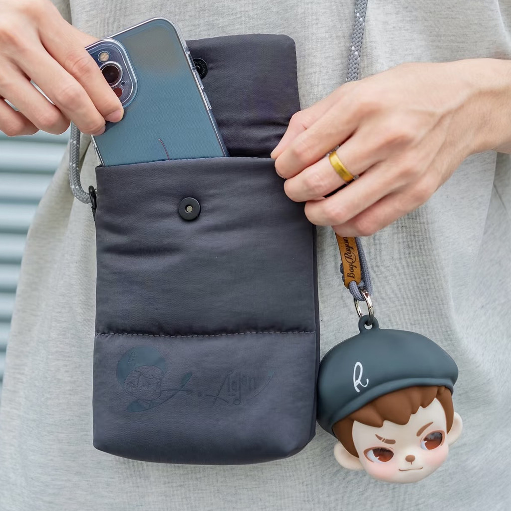 [ของแท้] TNT SPACE RAYAN Flow With Ryan Series เคสหูฟังซิลิโคน & จี้โน้ตดนตรี & สายคล้องโทรศัพท์หัวตุ๊กตา & กระเป๋าโทรศัพท์มือถือ& ที่ใส่หนังสือเดินทาง