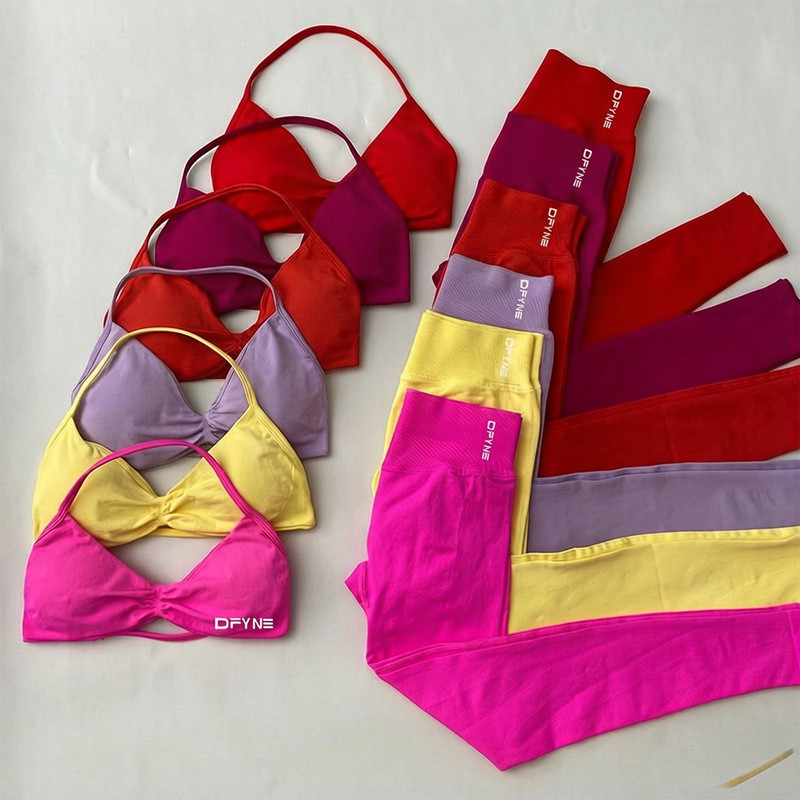 DFYNE ชุดโยคะผู้หญิง ทำจาก Super Fine Matt Nylon ยืดหยุ่นสูง เหมาะสำหรับฟิตเนสและกีฬา