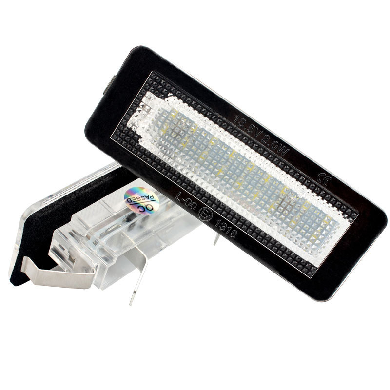 เหมาะสําหรับ Benz Smart Fortwo W450 W451 W453 ไฟป้ายทะเบียน LED ไฟส่องป้ายทะเบียน