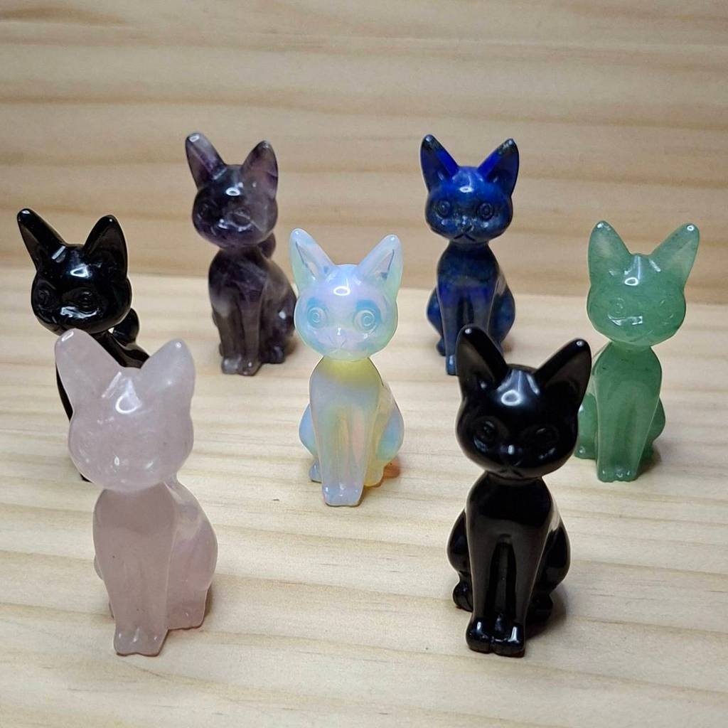 หินแกะสลักรูปแมวทรงผอม (Crystal Cat Figurine – Slim Style)