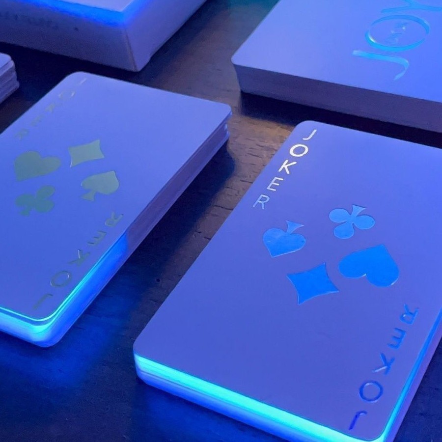 Same Style Doir Macron Dinio Play Cards High-value ราคาถูกที่ไม่ซ้ํากัน Limited Playing Cards