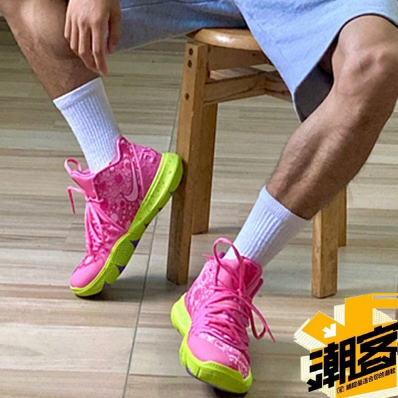 รองเท้าบาสเก็ตบอล Kyrie 5 SpongeBob SquarePants Irving 5th Generation ดีไซน์พิเศษจาก CJ6951-700 LRRK