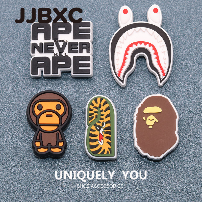 JJBXC ตัวติดรองเท้า charm การ์ตูนนักเรียน น่ารัก คุณภาพสูง ใช้ได้กับรองเท้าและกระเป๋า ติดแน่น กันน้ำ ดีไซน์แฟชั่น อุปกรณ์ตกแต่งรองเท้า
