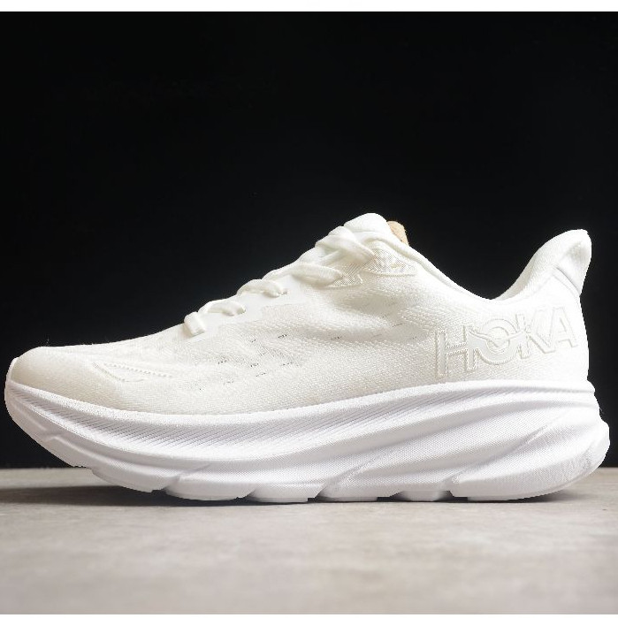 Hoka Clifton 9 และ Bondi 8 สำหรับทั้งผู้ชายและผู้หญิง