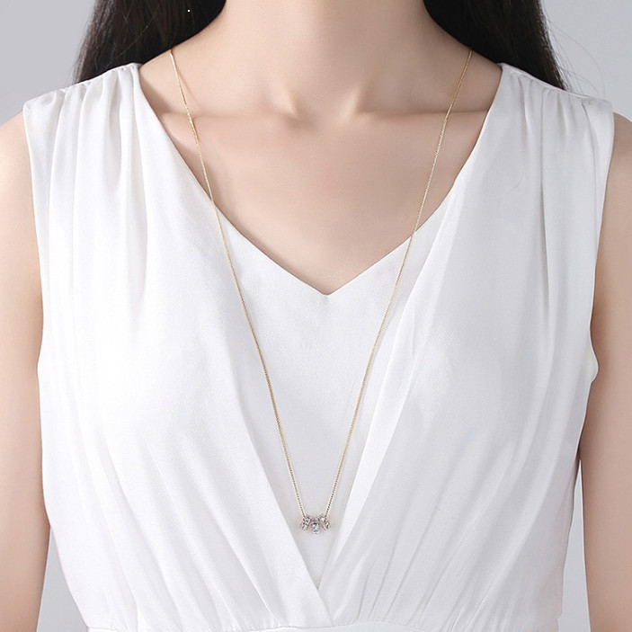 สร้อยคอยาวผู้หญิงพร้อมจี้วงกลมทรงเรขาคณิตชุบทองดีไซน์เรียบง่ายสุดเก๋คุณภาพ CZ Cubic Zirconia ประกายส