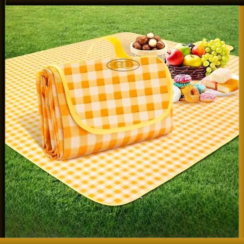 เสื่อพับ Camping Picnic Grid เสื่อกันน้ํา 136.5x180cm - PK200 และ