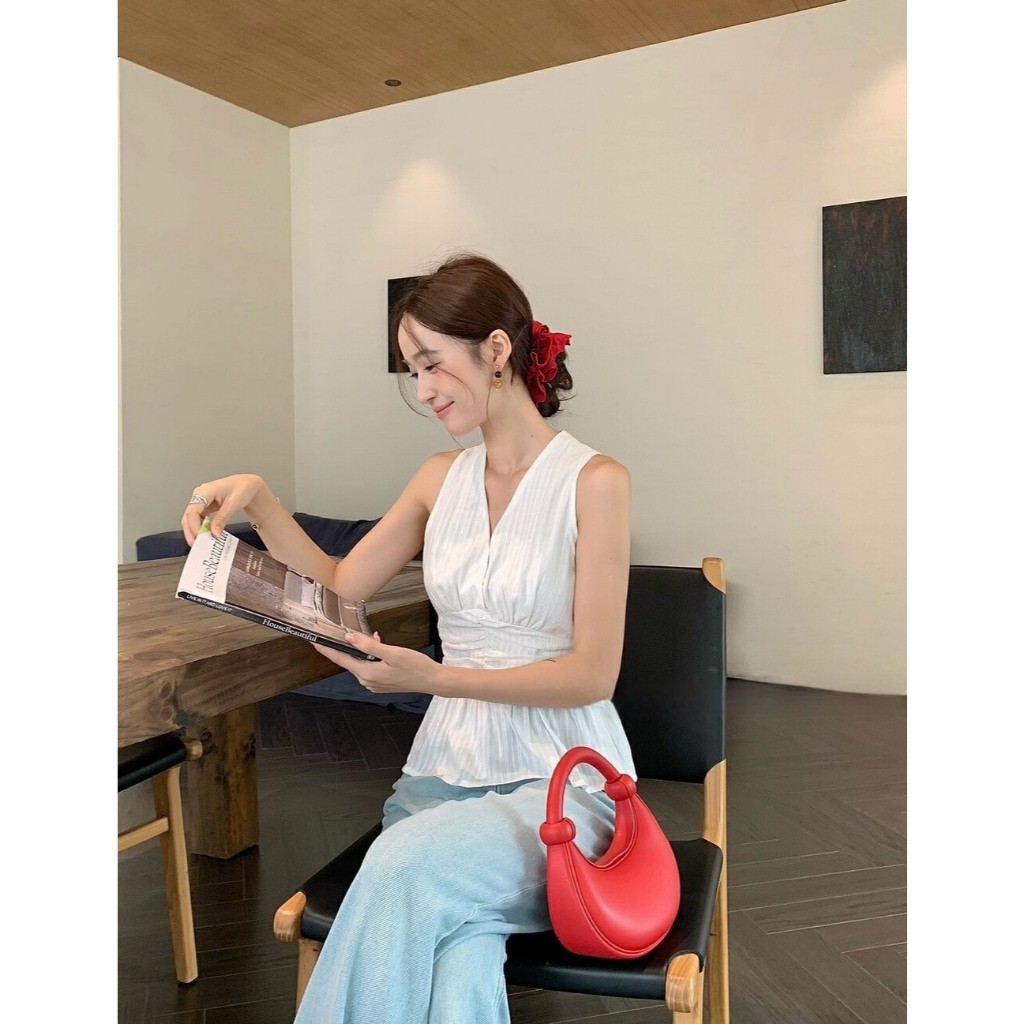 W8885 เสื้อแขนกุด แต่งจับจีบช่วงเอว แต่งชายระบาย งานน่ารักมากๆ แฟชั่นเกาหลี TAG WG.WE - รูปที่ 4