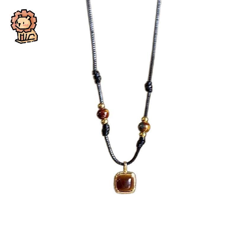 Vintage Necklace Unique Stylish A Must-Have Fashion Jewelry Autumn