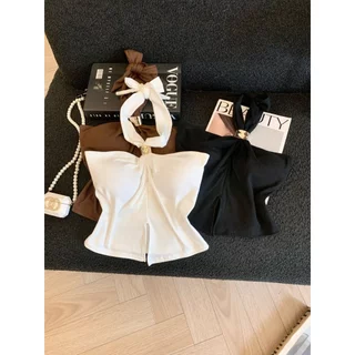 HOT 'พร้อมส่ง' เสื้อคล้องคอแบบผูก สไตล์จับจีบ ดีเทลจี้โลหะ เพิ่มความหรู มีบราในตัว FY10168