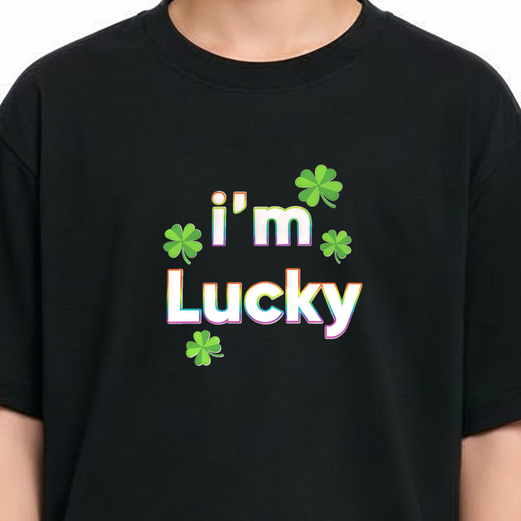 เสื้อยืดสกรีนลาย "I'm Lucky" ผ้าฝ้าย 100% คอกลม แขนสั้น ใส่ได้ทั้งชายและหญิง (ไซส์ 100CM–5XL)
