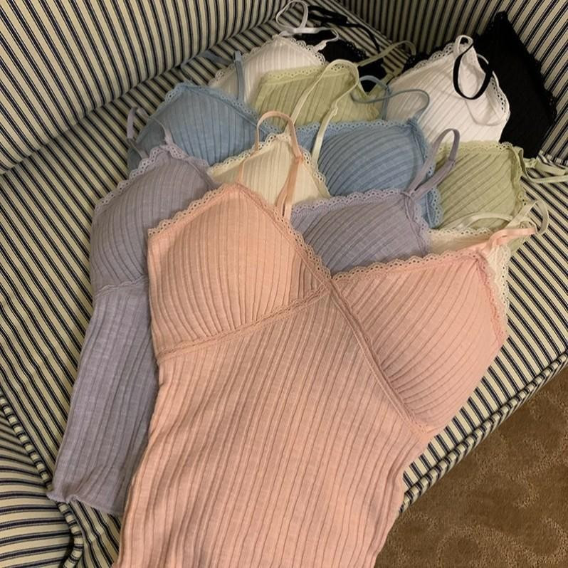 ลี เสื้อกล้าม มี การขยายความ สายรัดปรับได้ มี การขยายความ สีพื้น เข้ารูปขนาดอก 28-38 ใส่สบาย ใส่นอนได้ สําหรับผู้หญิง
