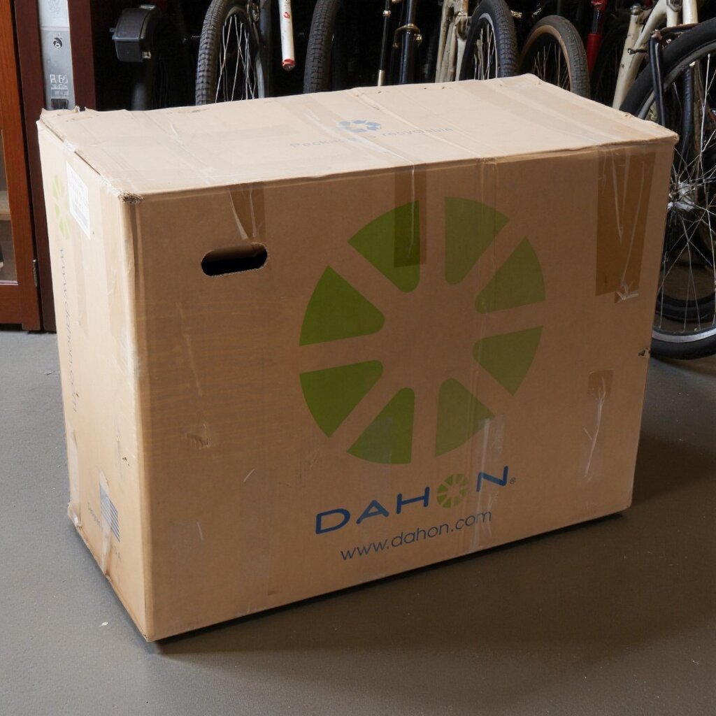 📦 กล่องจักรยานเปล่า 🚴♂️ คละยี่ห้อ คละลาย สภาพดี ใช้งานได้ปกติ