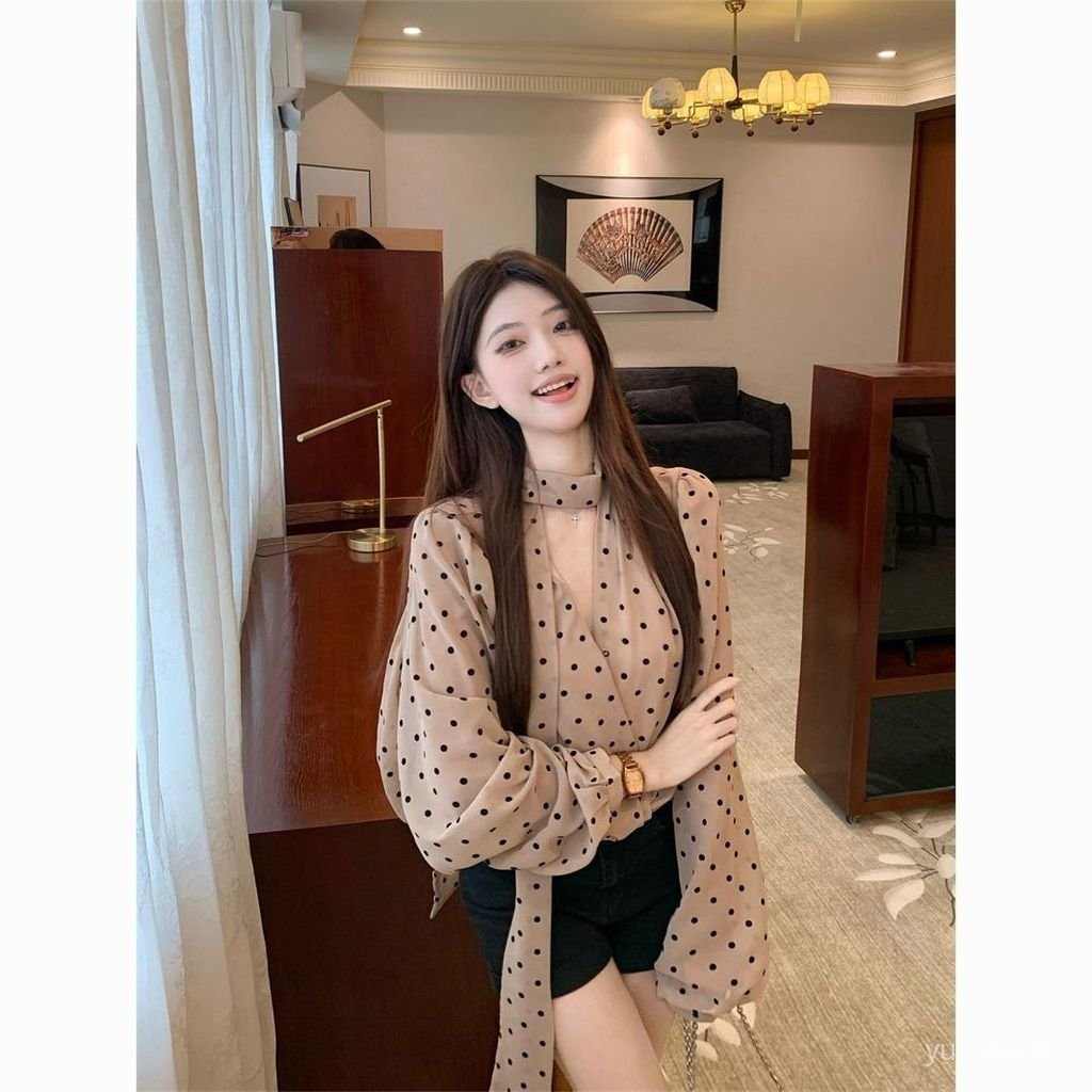 เสื้อชีฟองแขนยาวริบบิ้นลายจุดคอวี, เสื้อแฟชั่นสตรี REWA