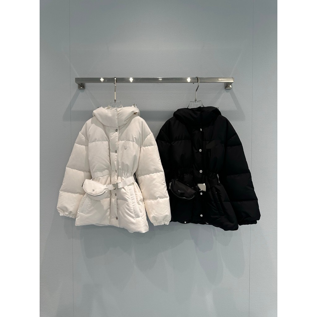 I7U3 PRA*** 2025New autumn and winter hooded down jacket with belt and bag