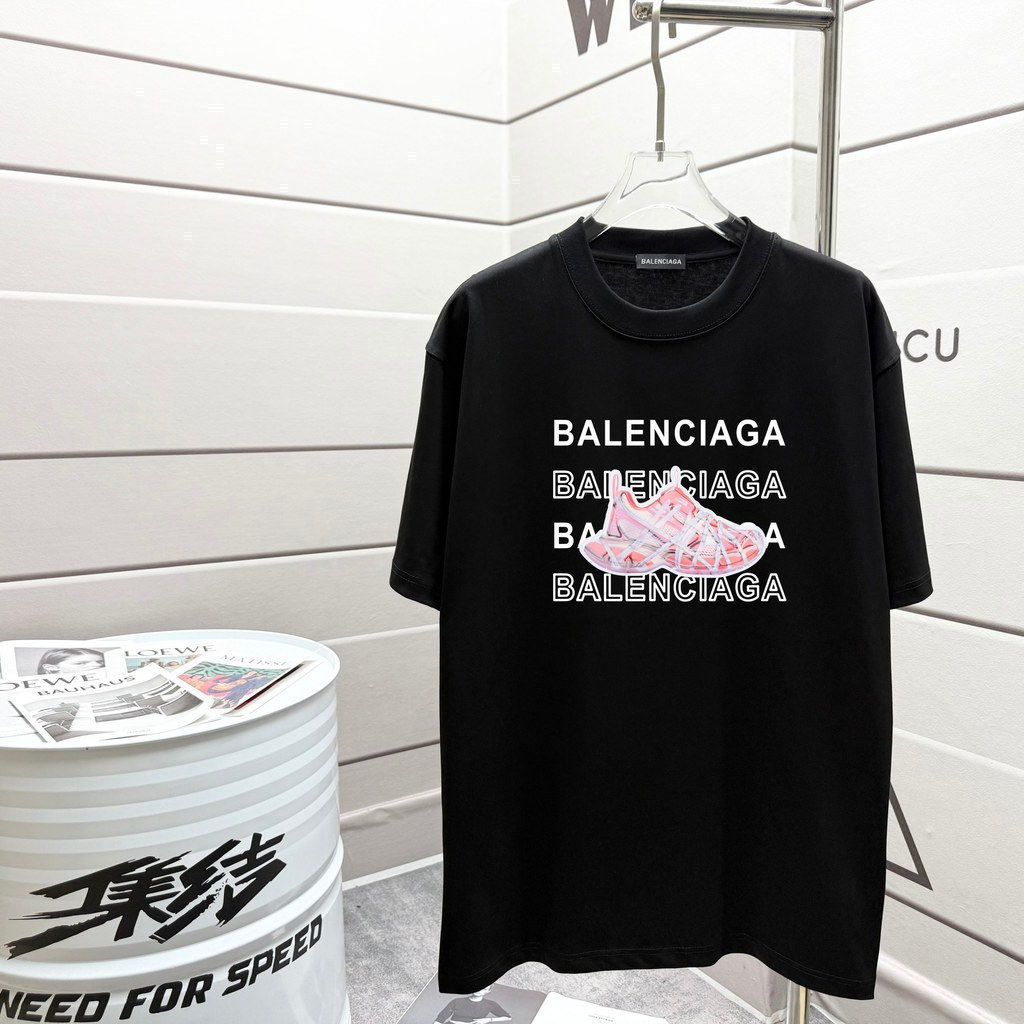 BALENCIAGA/BALENCIAGA คลาสสิกรอบคอแขนสั้นเสื้อยืดผู้ชายผู้หญิงสไตล์ฐาน Match All-Match สีทึบสบาย Bre