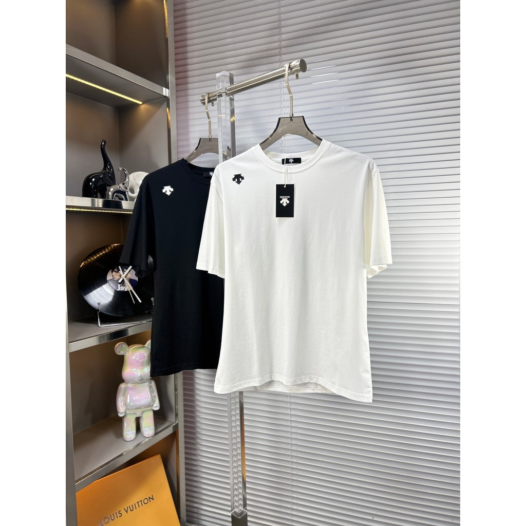 FEND/Fendi 2026 คอกลมแขนสั้นเสื้อยืดคู่สไตล์ผู้ชายรอบคอ Basic Niche โลโก้อินเทรนด์พิมพ์ Breathable T