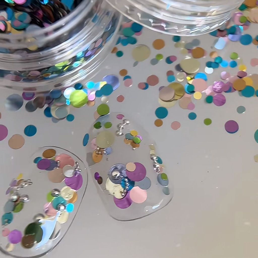 บางเฉียบสไตล์อิน 1 มม. 2 มม. 3 มม. เลื่อมลายจุดแบบขนานแต่งเล็บผสมสี Dot Sequins ตกแต่งเล็บ
