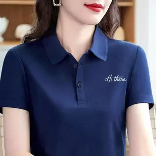 【จัดส่งจากกรุงเทพฯภายใน 24 ชั่วโมง】เสื้อโปโลสีดำสำหรับผู้หญิงสไตล์ออฟฟิศ | สภาพเรียบง่ายไม่ยุ่งยาก + ลาย“Hi there”ชิค เห
