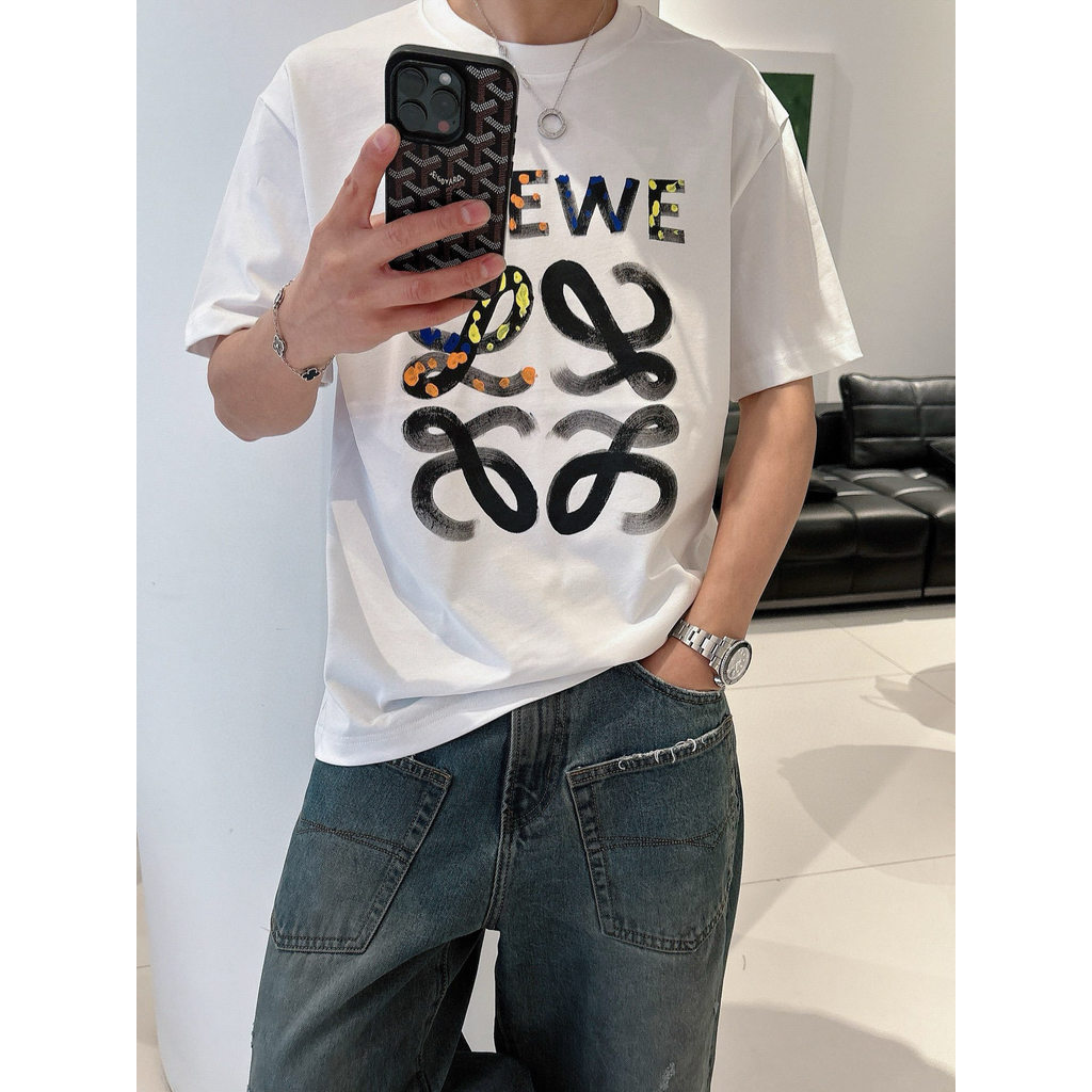 เสื้อยืดแขนสั้น Loewe สไตล์ใหม่สำหรับชายและหญิง ออกแบบให้สวมใส่ได้ทั้งฤดูใบไม้ผลิและใบไม้ร่วง ขนาดให