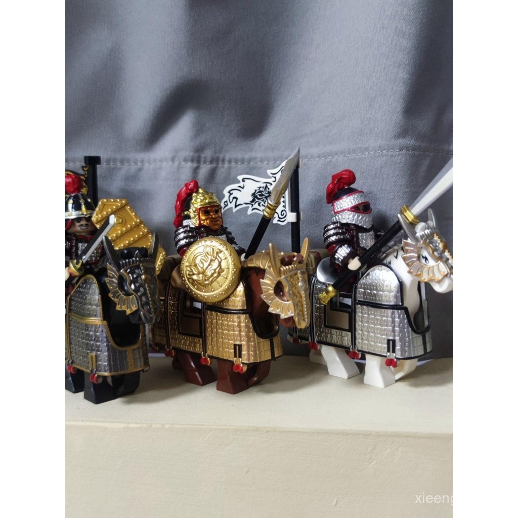 ทหารโบราณ Tang Ming Dynasty Xuanjia Army Heavy Armor Iron Floating Battle Horse Doll Third Party Bui