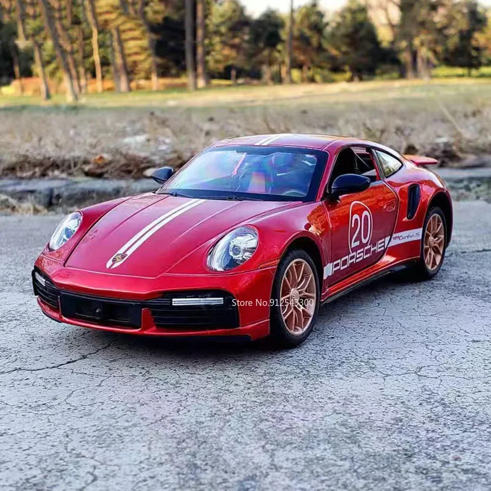 1:24 911 Turbo S GT3 RSR รถสปอร์ตจําลองสูงของเล่นดึงกลับพร้อมเสียงและแสงคอลเลกชันรถ