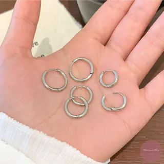 ต่างหูเงิน ทรงกลม 1 คู่ หนา 2 mm. ขนาด 8 / 10 / 12 mm. แบบยูนิเซ็กส์ ใส่ได้ทั้งญ/ช สไตลมินิมอล เกาหลีเกาใจ เครื่องประดับ