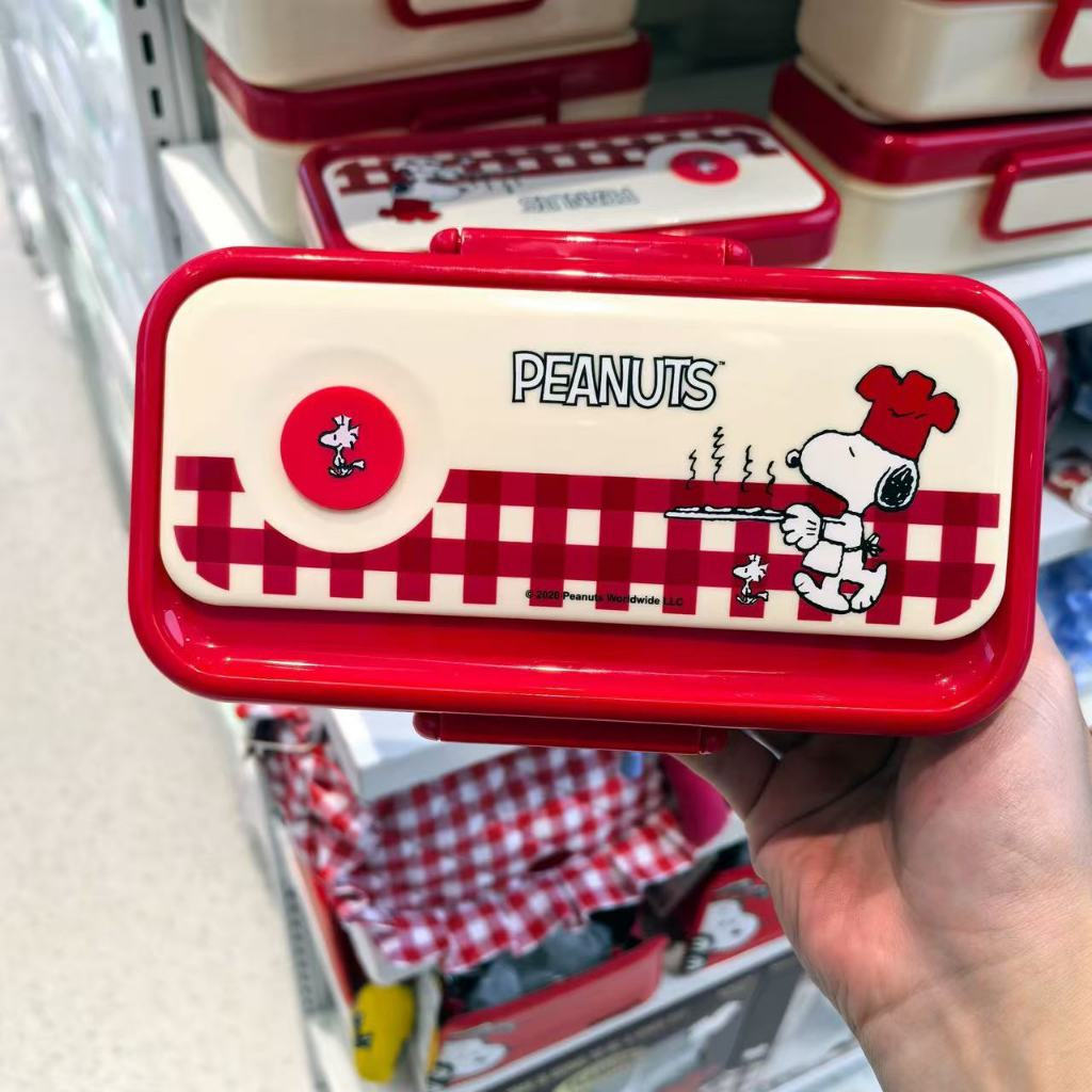 กล่องข้าว Miniso Snoopy 700ML